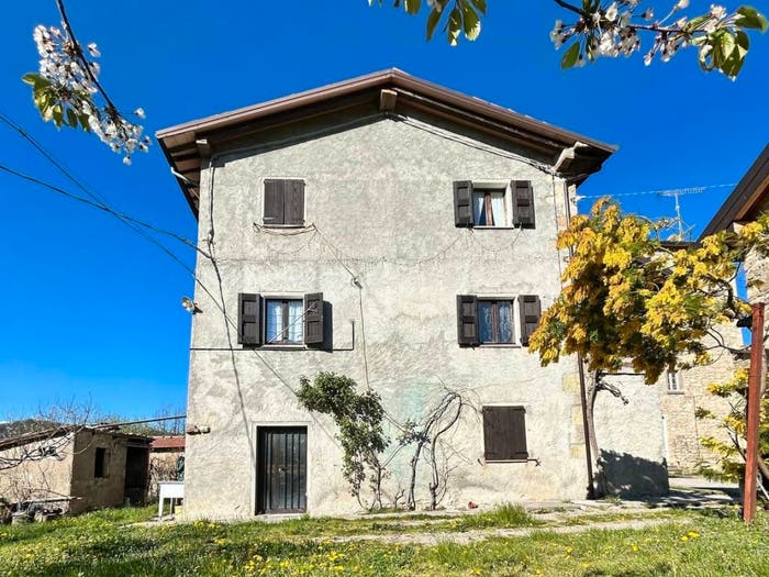Casa con 5 locali in vendita in Via Pieve di Renno, Pavullo nel Frignano