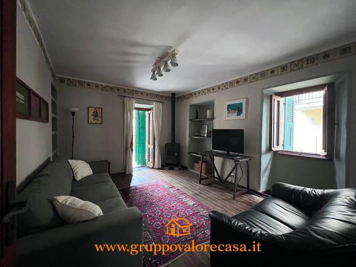 Casa quadrilocale in vendita in Ponzone