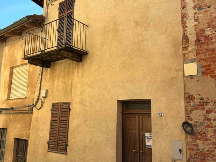 Casa quadrilocale in vendita in Via Marchesi Roero, Cortanze