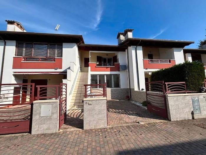 Casa trilocale in vendita in Via Passo San Pellegrino, Lido degli Scacchi Lido di Pomposa, Comacchio