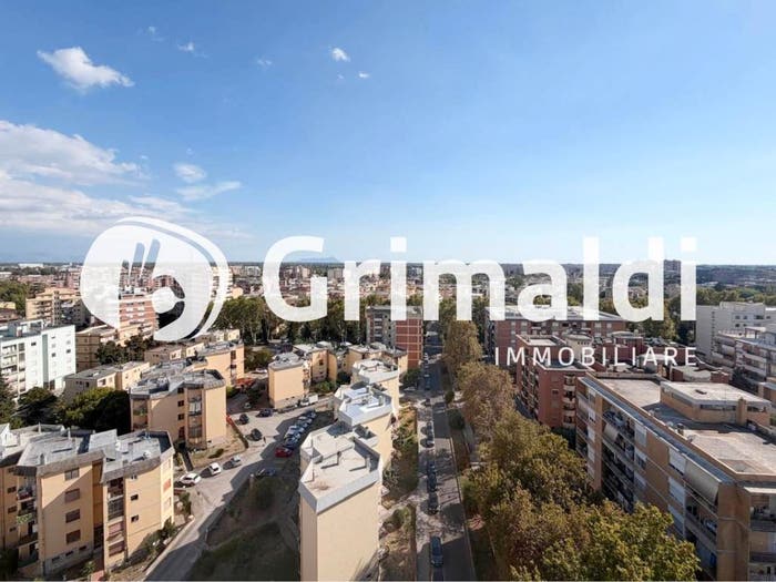 Appartamento con 5 locali in vendita in Via Cicerone, Centro, Latina
