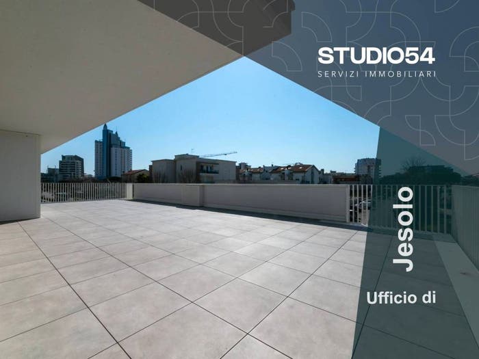 Appartamento trilocale in vendita in Via Monsignor Giovanni Marcato, Lido Centro Ovest, Jesolo