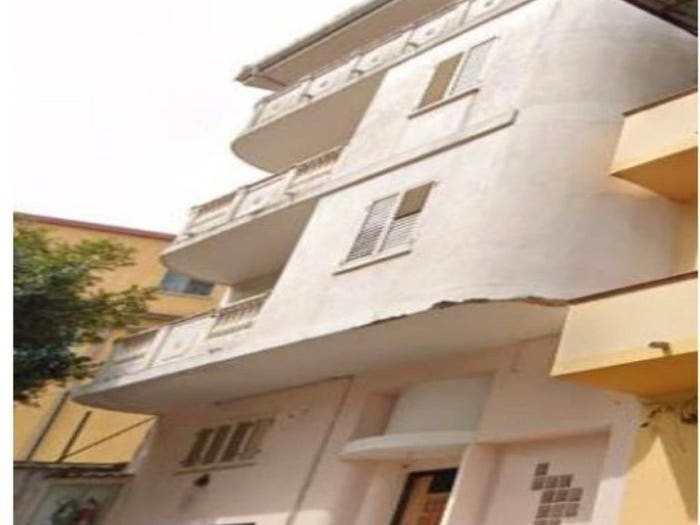 Appartamento trilocale in vendita in Via Milazzo, Centro, Rosarno
