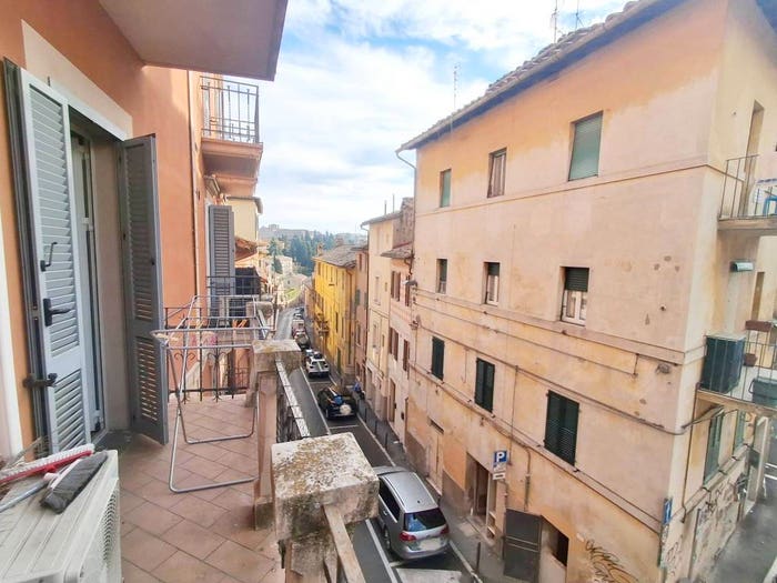 Appartamento trilocale in vendita in Via del Geranio, Centro Storico, Perugia