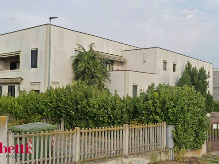 Appartamento quadrilocale in vendita in Via Artigiani, Centro, Cavallermaggiore
