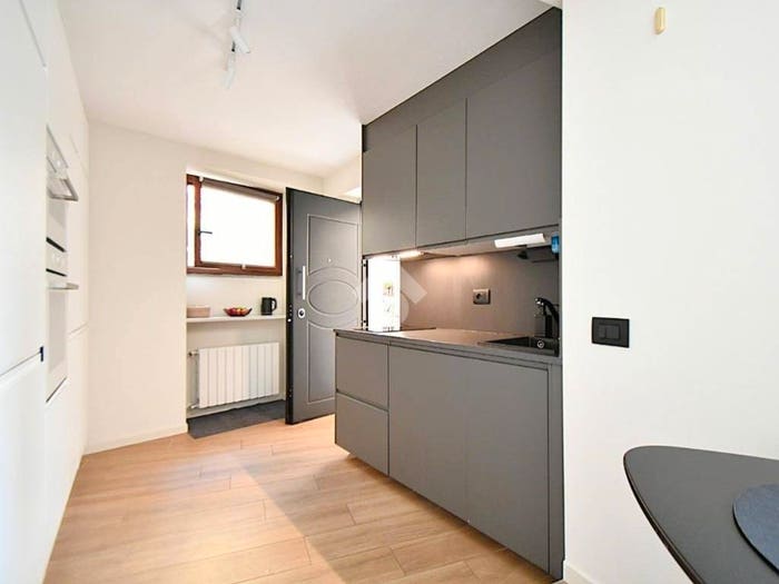 Appartamento bilocale in vendita in Via Pietro e Maurizio Monti, Brunate