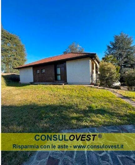 Casa con 6 locali in vendita in Via Leonardo da Vinci, Centro, Costa Masnaga