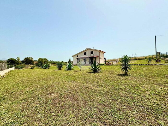 Casa con 5 locali in vendita in Contrada Patti, Balestrate Foce, Balestrate