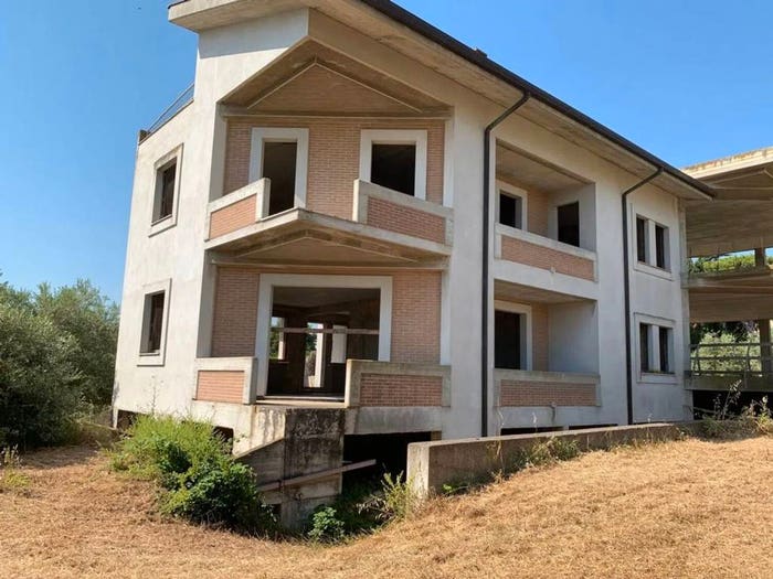 Casa con 6 locali in vendita in Via Leonardo Petruzzi No Number, Città Sant'Angelo