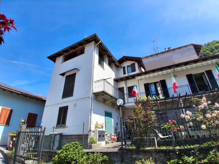 Appartamento trilocale in vendita in Via Vignale, Centro, Omegna