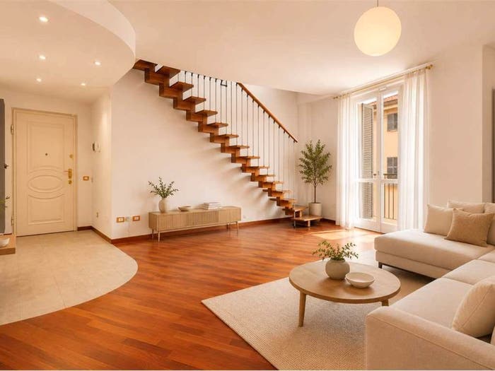 Appartamento con 5 locali in vendita in Via Federico Confalonieri A, Isola, Milano