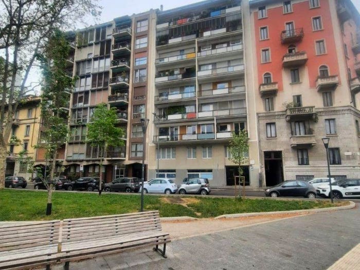 Appartamento trilocale in affitto in Via Giuseppe Dezza, Dezza, Milano