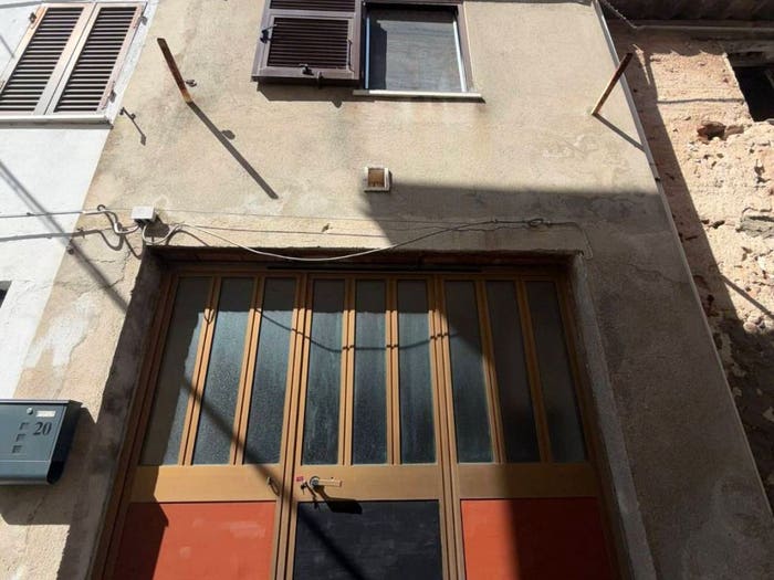 Casa bilocale in vendita in Via Sambuco, Careri