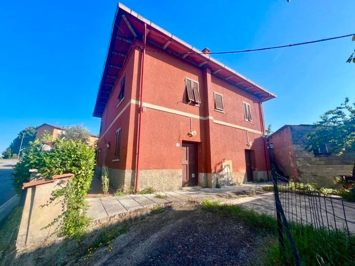 Casa con 6 locali in vendita in Montopoli in Val d'Arno