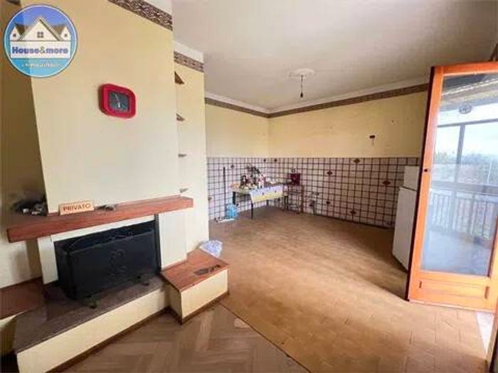 Appartamento con 6 locali in vendita in Cinquefrondi