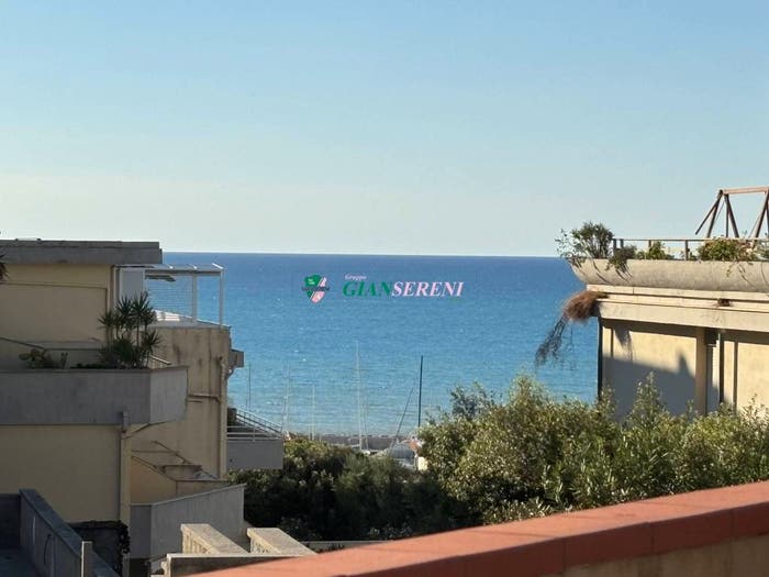 Appartamento trilocale in vendita in Centro, San Vincenzo