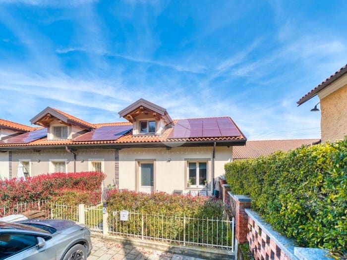 Casa quadrilocale in vendita in Via grangia marin, Giaveno