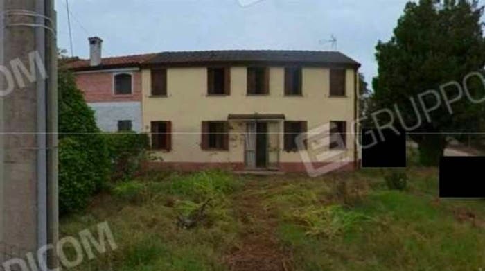 Appartamento con 6 locali in vendita in Via Napoleonica, Centro, Bagnolo di Po