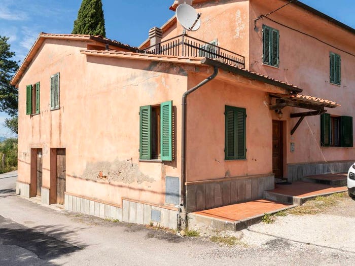 Casa con 6 locali in vendita in Lari, Casciana Terme Lari