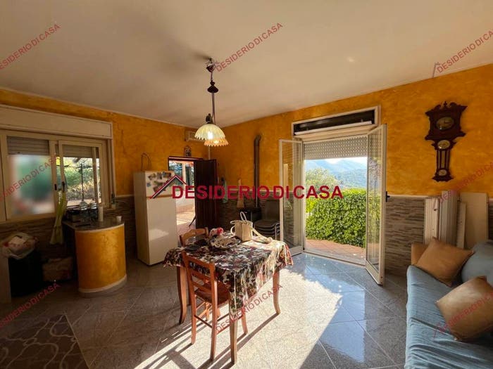 Casa trilocale in vendita in Via Enna, Belmonte Mezzagno