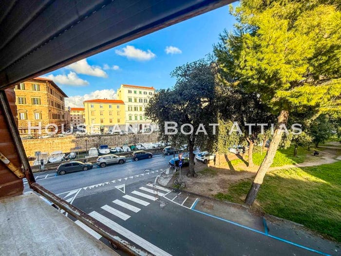 Appartamento con 5 locali in vendita in Cavour San Carlo, Livorno