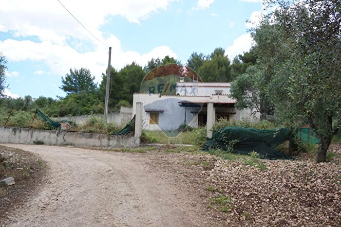 Casa con 6 locali in vendita in Località Mandrione Snc, Vieste