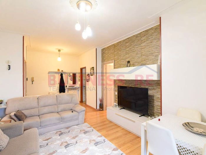 Appartamento trilocale in vendita in Via Montello, Tabiago Cibrone, Nibionno