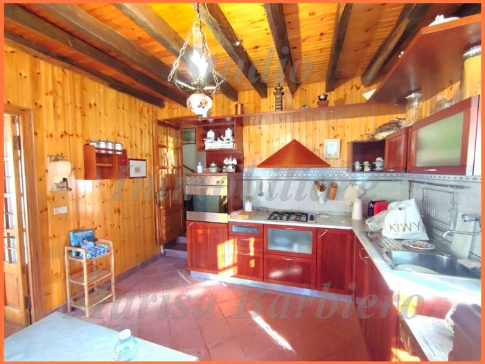 Casa con 6 locali in vendita in Località Vallepiana, Borzonasca