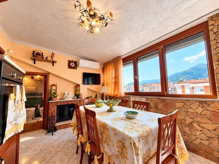 Appartamento trilocale in vendita in Via Gaetano Filangieri, Centro, Cava de' Tirreni