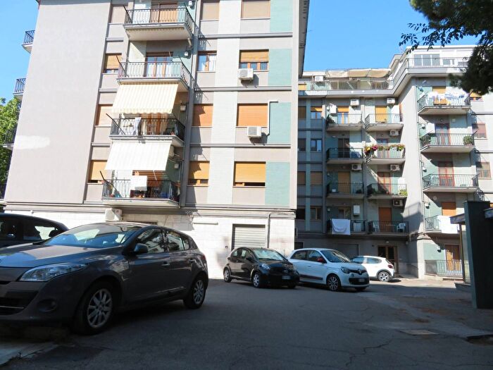 Appartamento con 5 locali in vendita in Via Molfetta, Foggia