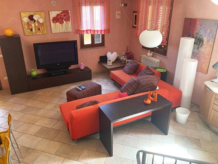 Casa quadrilocale in vendita in Serravalle Pistoiese