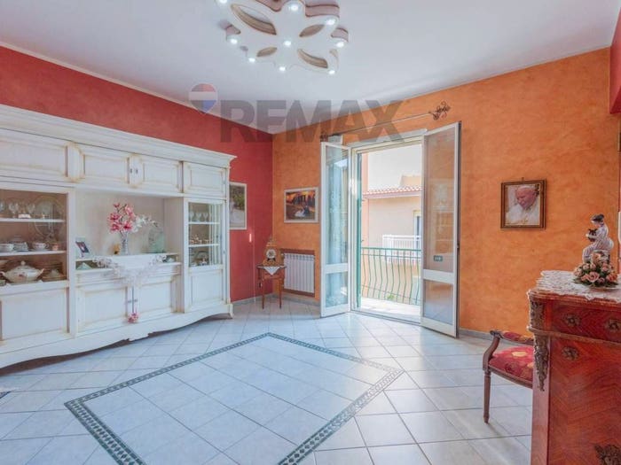 Appartamento con 6 locali in vendita in VIA AGNETTA, Villagrazia, Palermo