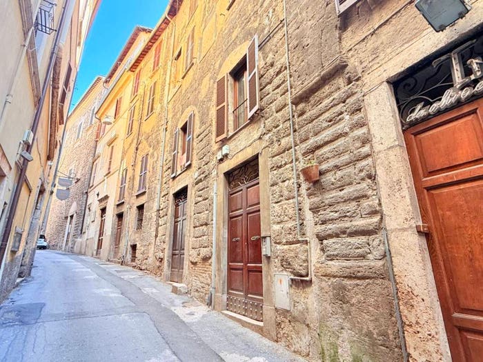 Appartamento con 6 locali in vendita in Via San Rufo, Rieti
