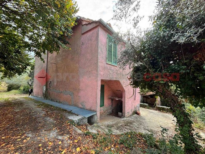 Casa con 5 locali in vendita in Strada Comunale Anagni Acuto E, Anagni