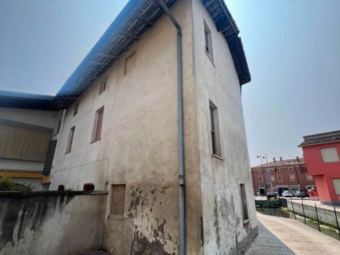 Casa in vendita in Largo Papa Giovanni XXIII, Centro, Mozzanica