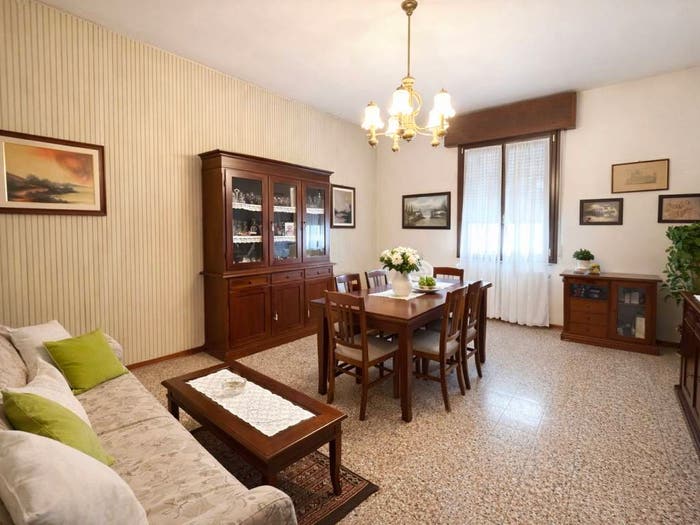 Appartamento con 5 locali in vendita in Via Sandro Pertini, Moglia