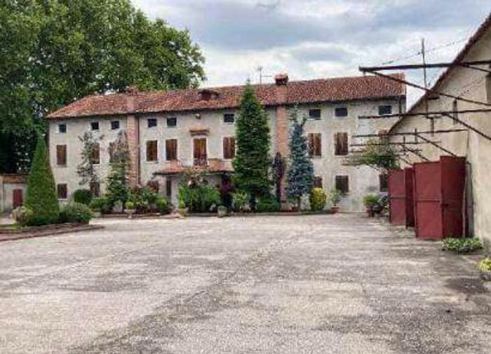Casa con 6 locali in vendita in Via Capitello, Centro, Castagnaro