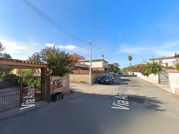 Appartamento quadrilocale in vendita in Via Anselmo Banduri, Ostia Antica, Roma