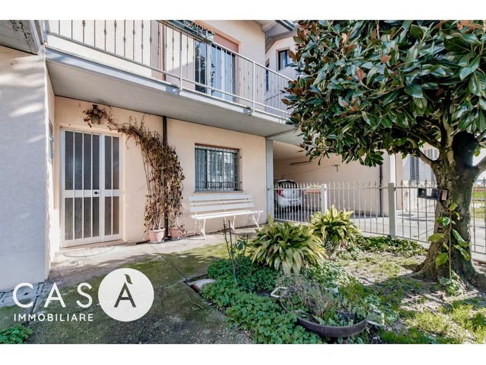 Casa con 6 locali in vendita in Viale dei Lombardi, Lido di Savio Lido di Classe, Ravenna