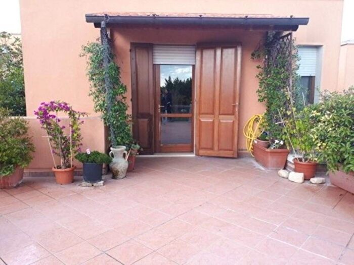 Casa con 6 locali in vendita in Passeggi Don Gentili, Fano