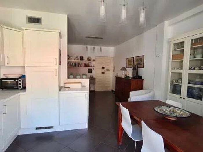 Appartamento quadrilocale in vendita in Via Al Mare No Number, Laigueglia