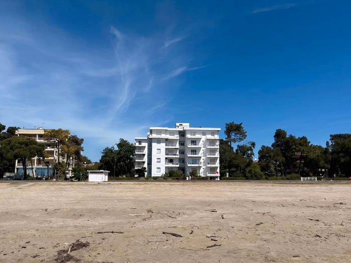 Appartamento trilocale in vendita in Viale dell'Orione, Grado Pineta, Grado