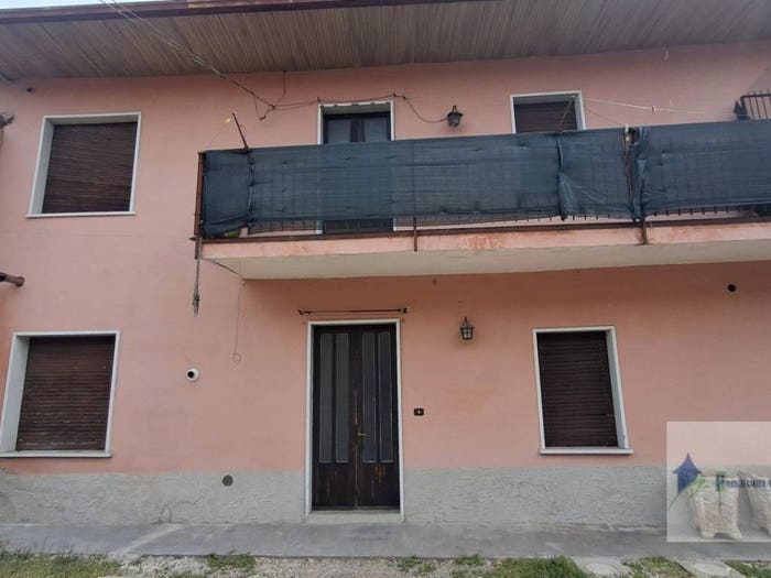 Casa trilocale in vendita in Vicolo Bonghi, Buscate
