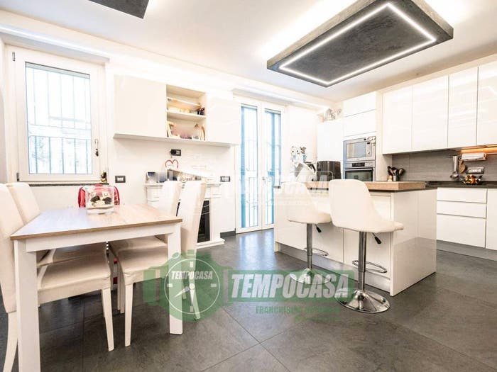 Casa trilocale in vendita in Via Don Angelo Corti, Pogliano Milanese