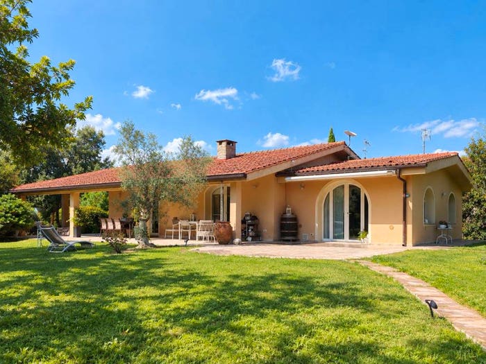 Casa con 6 locali in vendita in Via Vallibella, Le Casine Perignano Spinelli, Casciana Terme Lari