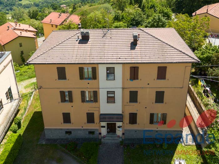Appartamento quadrilocale in vendita in Via Pietro Bignardi, Centro, Monzuno