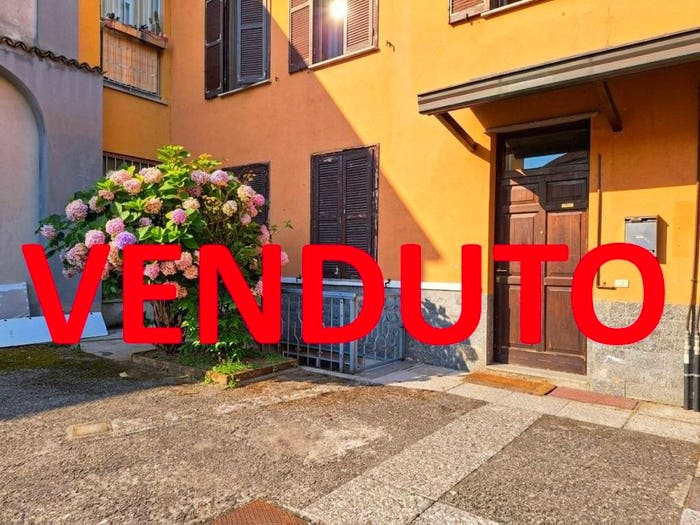 Appartamento bilocale in vendita in Piazza Vittorio Emanuele, Bussero