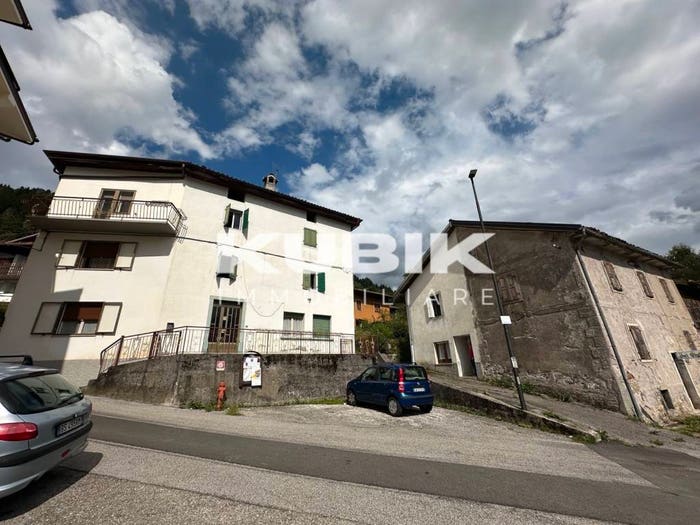 Casa quadrilocale in vendita in Via dei Tulipani, Centro, Paluzza