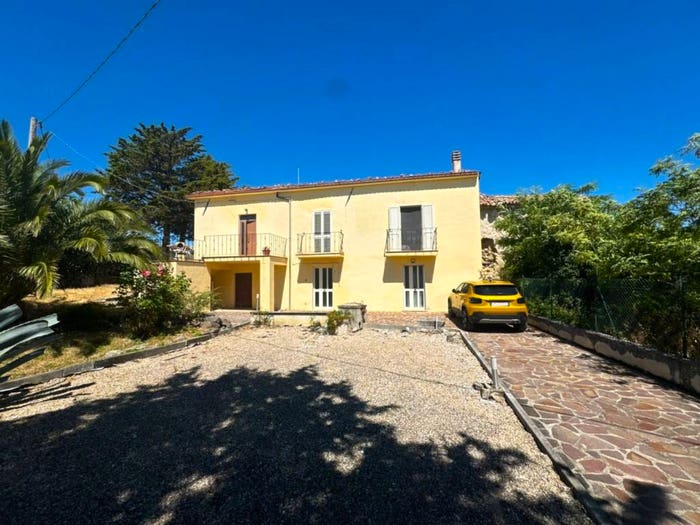 Casa con 5 locali in vendita in Via Oratorio, Pietranico