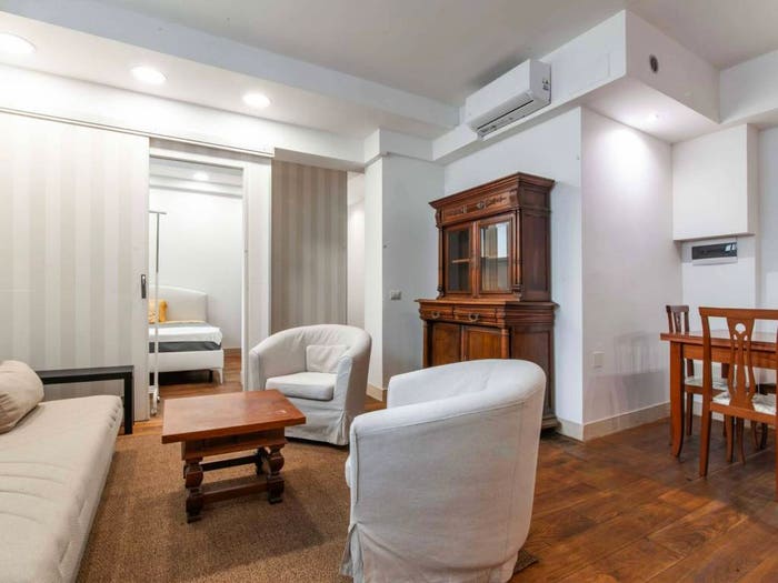 Appartamento trilocale in vendita in Via Ettore Ponti, Barona, Milano